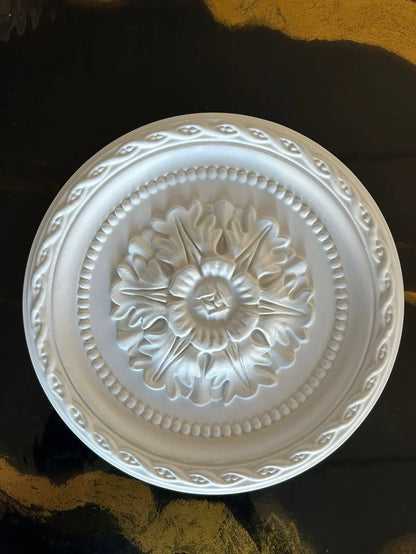 Poliuretán mennyezeti medálok F007